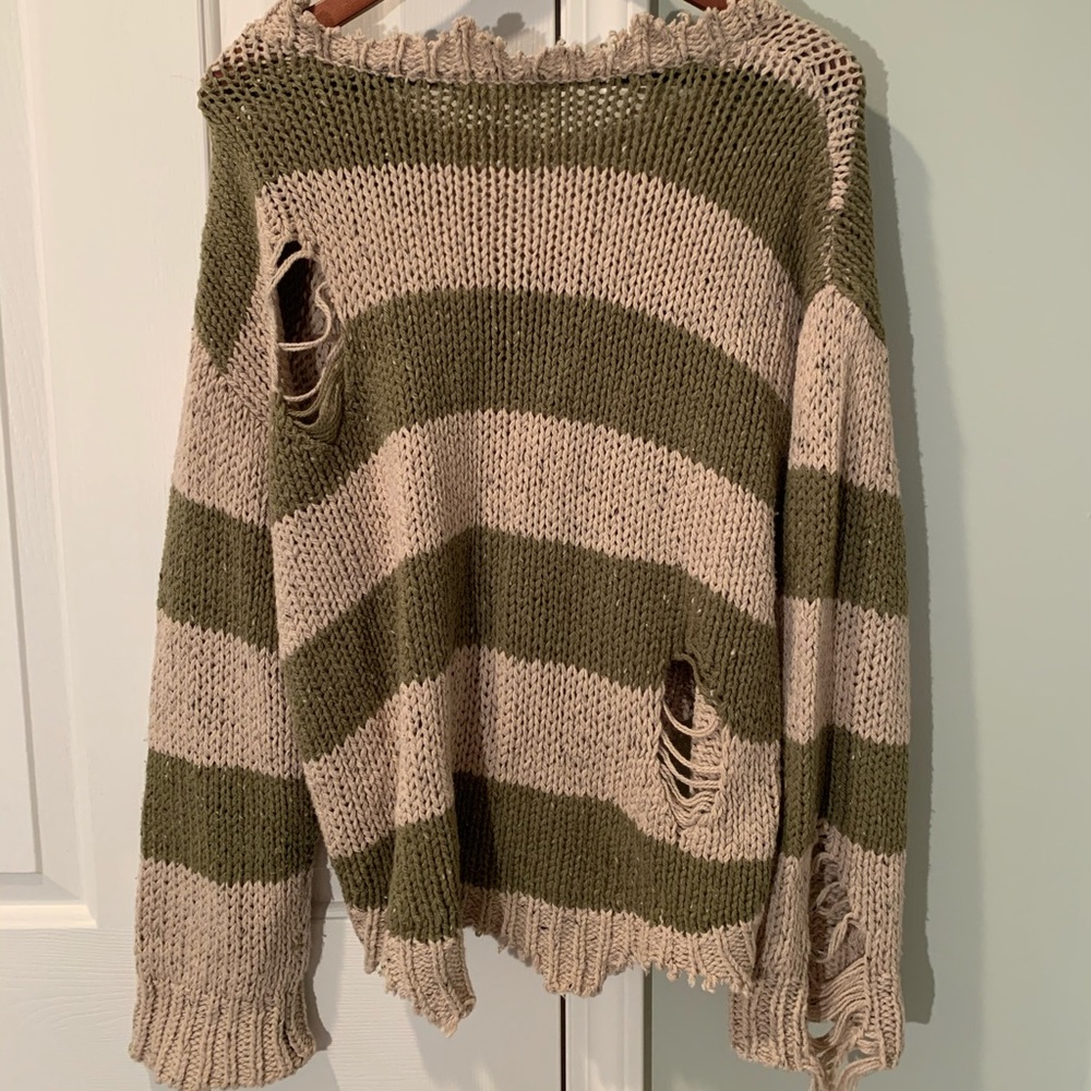 Sweater - Picture 2 of 3